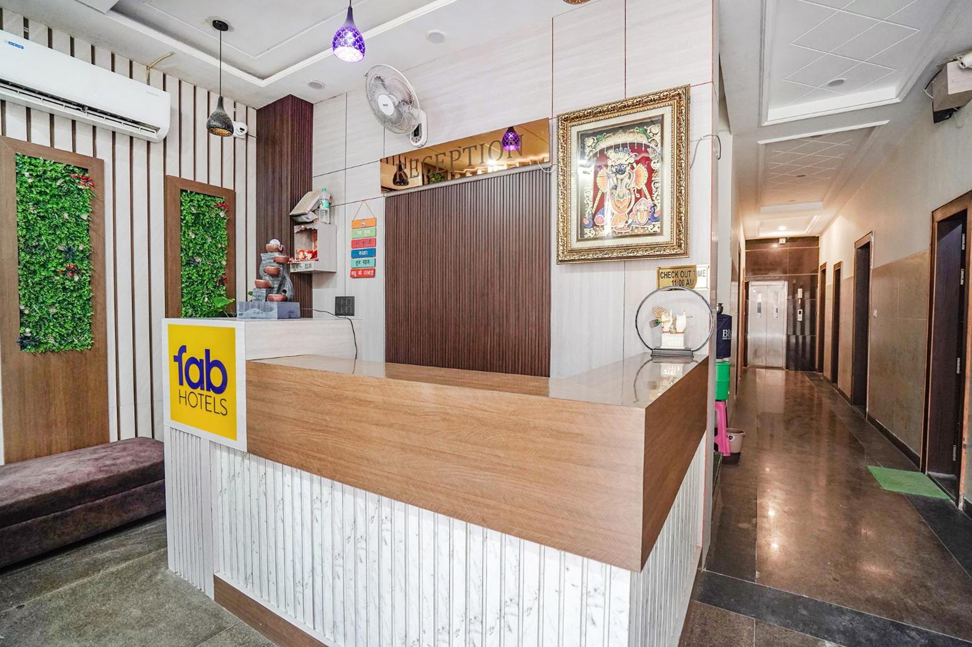 Fabhotel Shri Giriraj Ji Dham Hotel Vrindavan